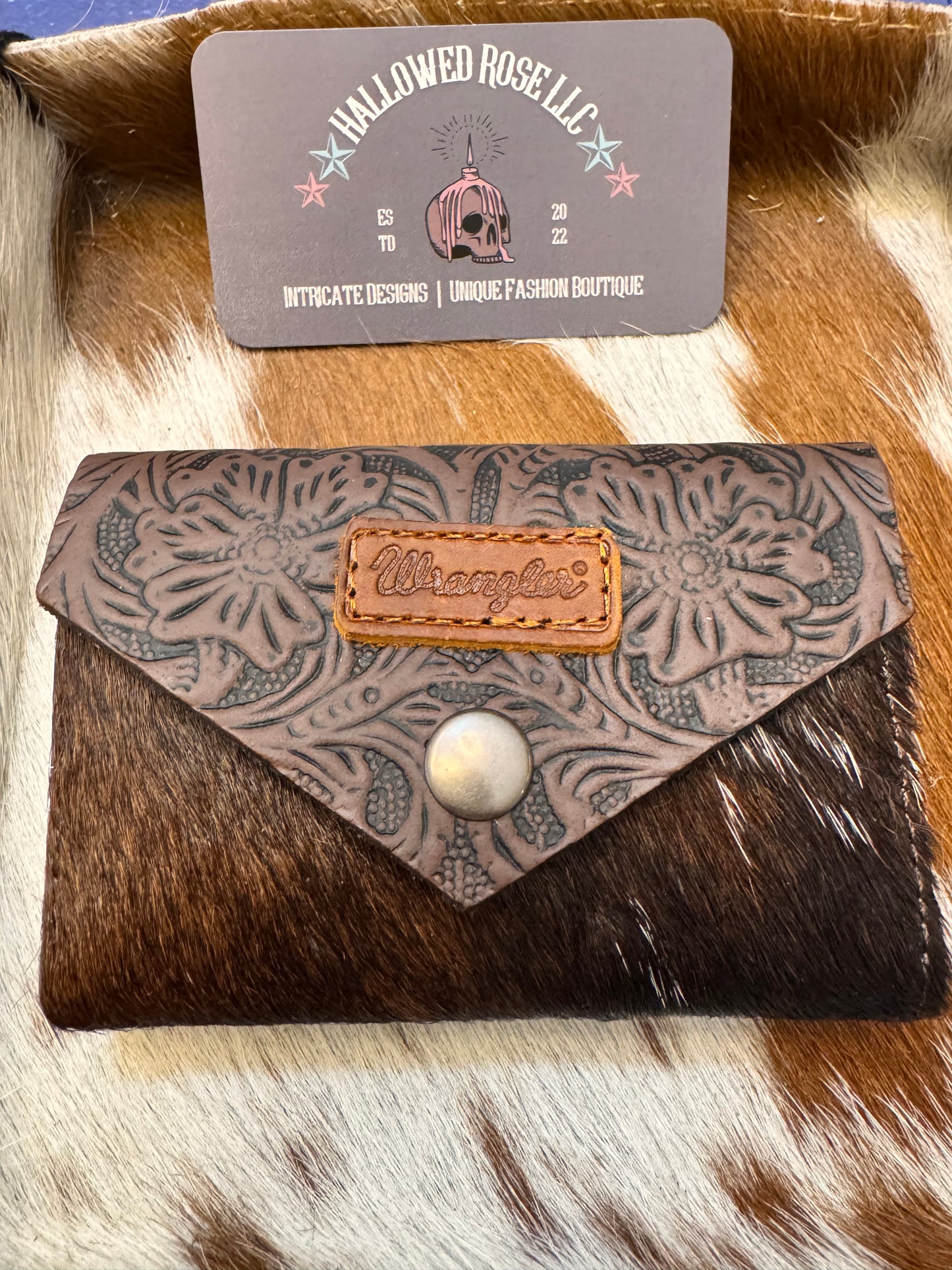 Wrangler Genuine Hair-On Cowhide Floral Tooled Card Holder