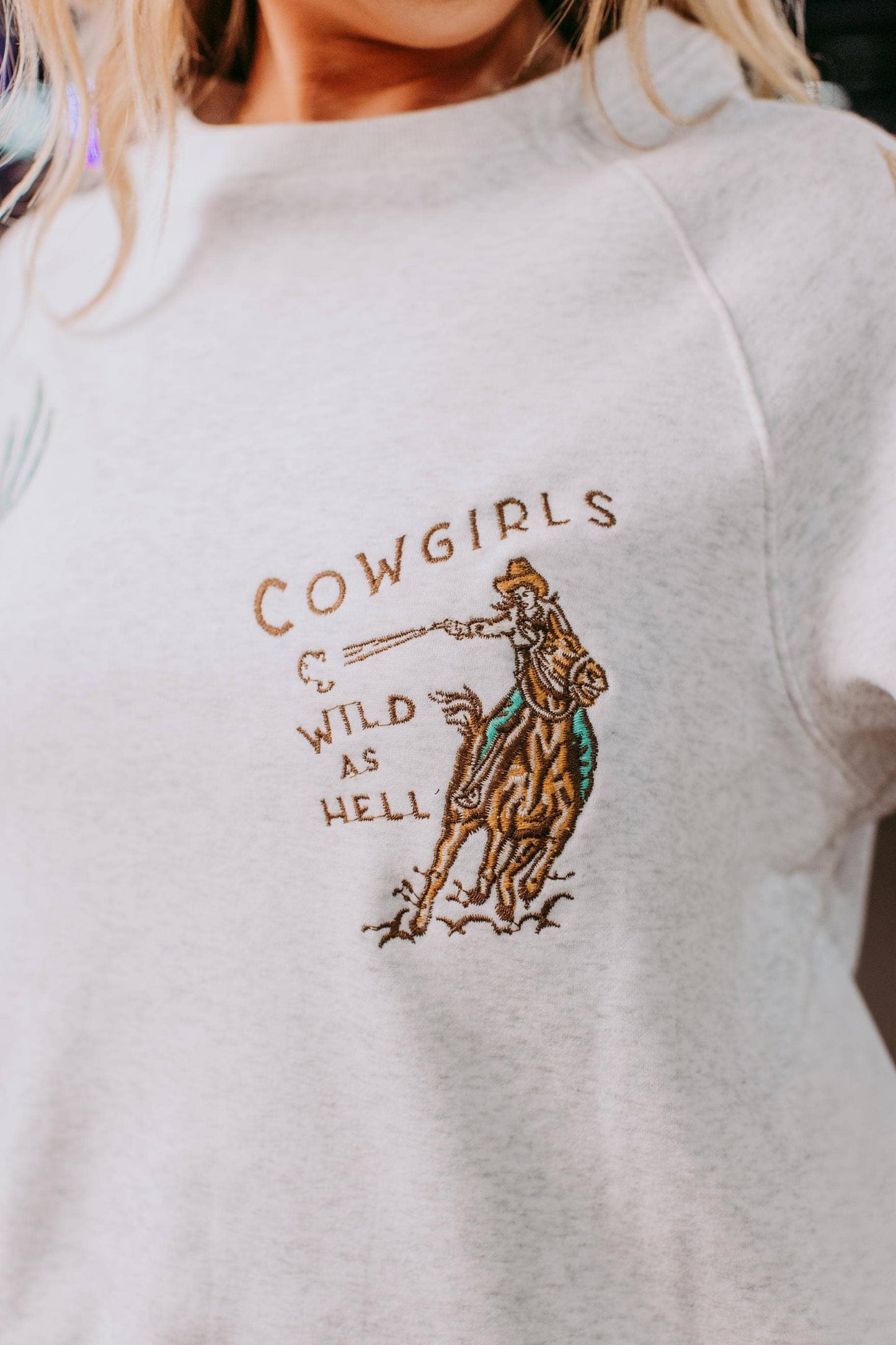 MK482 Wild Cowgirl Sweatshirt: Gray / 1XL