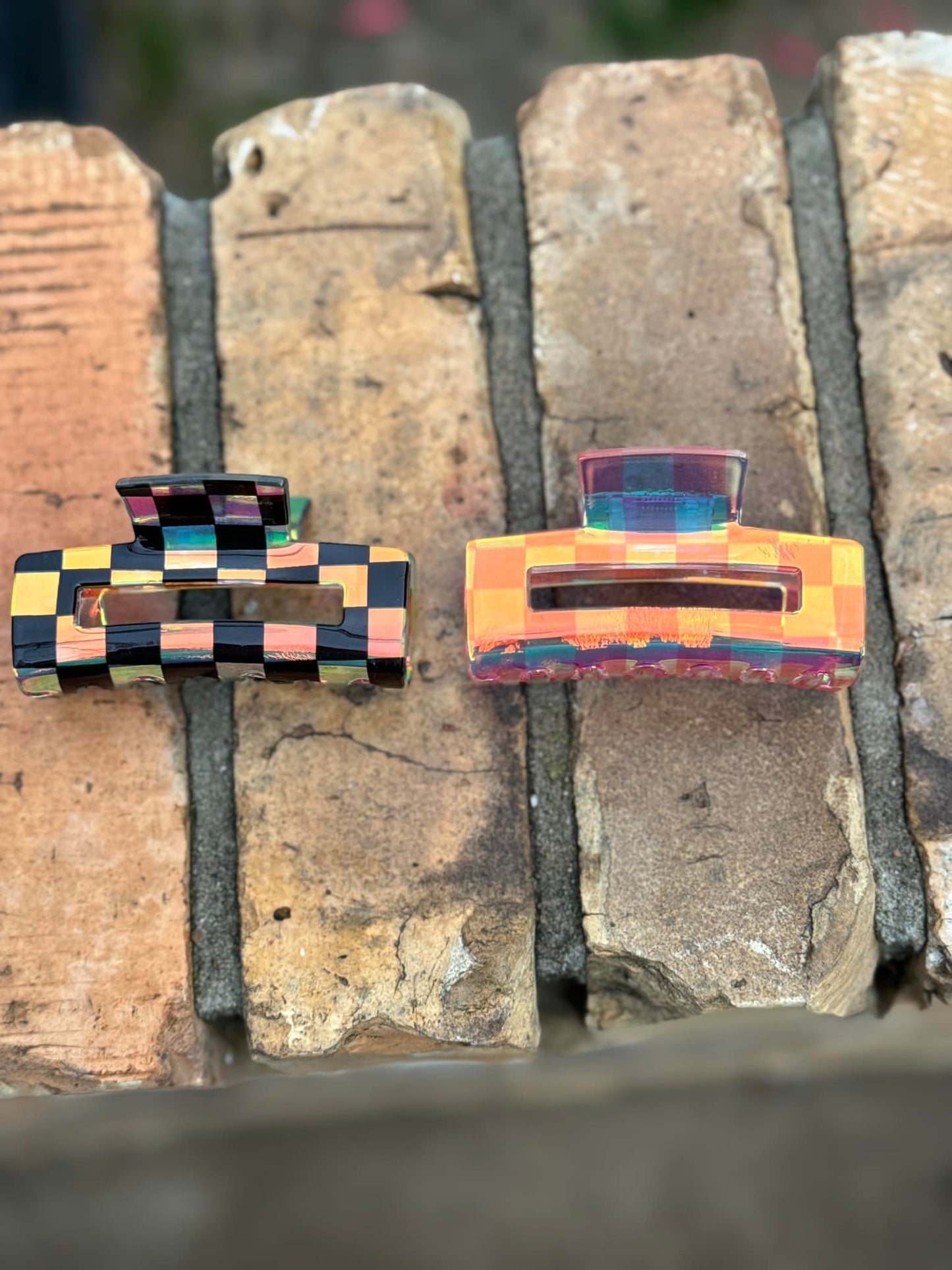 Iridescent Checkered Claw Clips